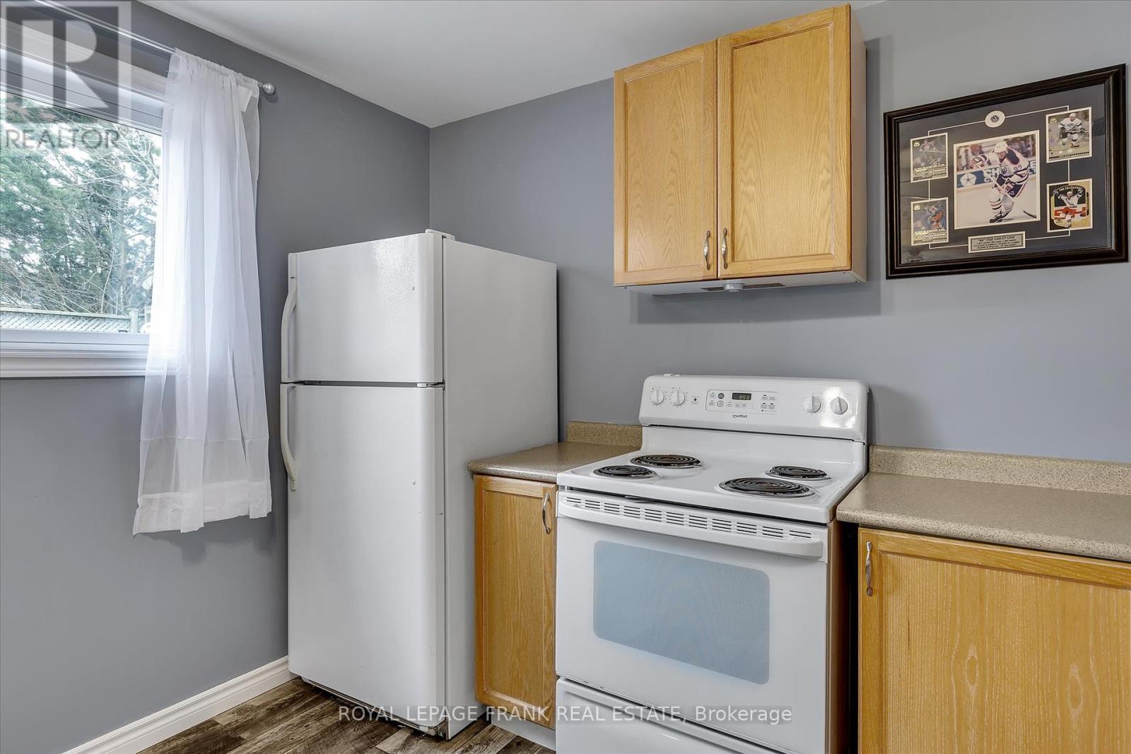 595 Westman Avenue, Peterborough West (South), Ontario  K9K 2H3 - Photo 34 - X12145730