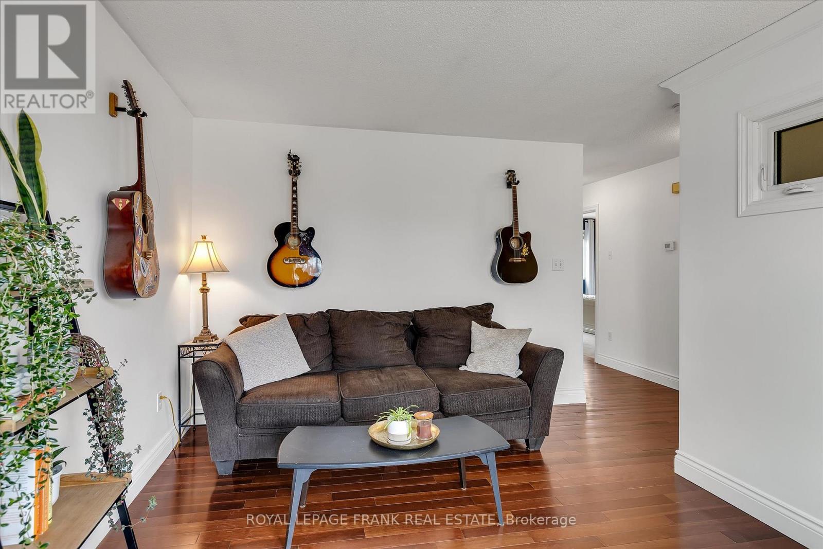 595 Westman Avenue, Peterborough West (South), Ontario  K9K 2H3 - Photo 8 - X12145730