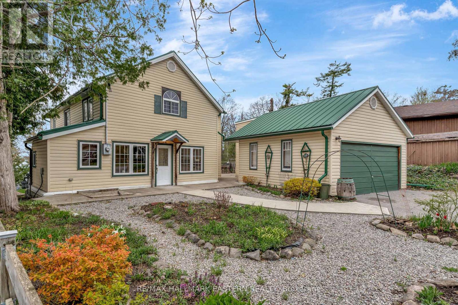 1043 LAKEVIEW AVENUE, selwyn, Ontario