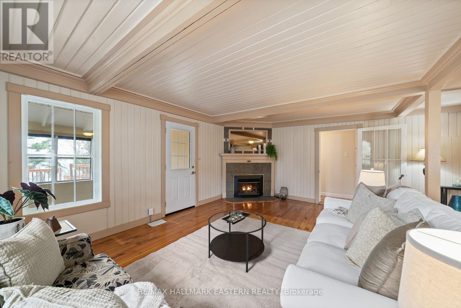1043 Lakeview Avenue, Selwyn, Ontario  K0L 1H0 - Photo 15 - X12145803