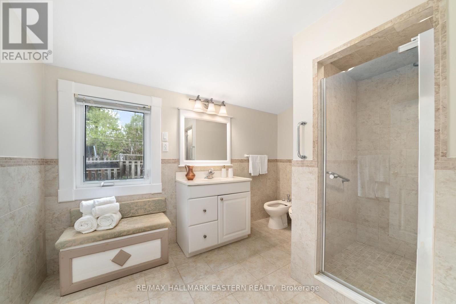 1043 Lakeview Avenue, Selwyn, Ontario  K0L 1H0 - Photo 20 - X12145803