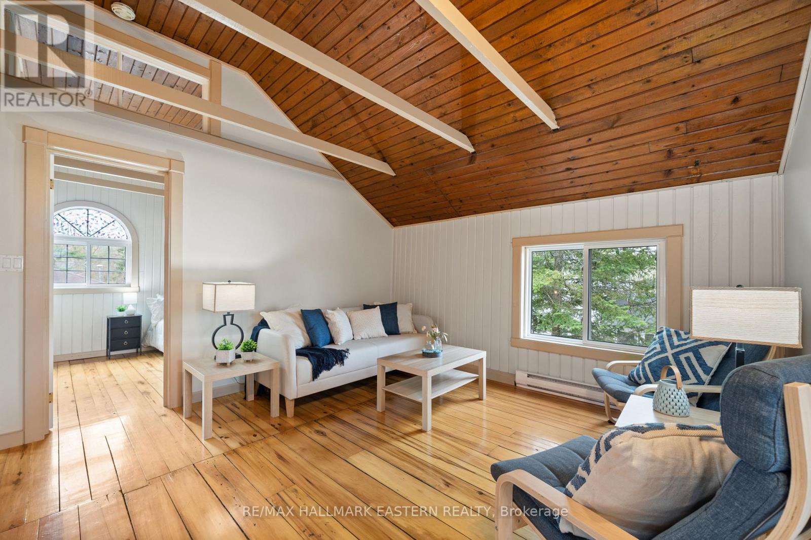 1043 Lakeview Avenue, Selwyn, Ontario  K0L 1H0 - Photo 24 - X12145803