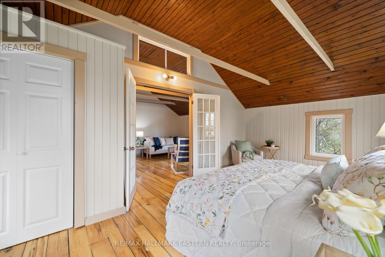 1043 Lakeview Avenue, Selwyn, Ontario  K0L 1H0 - Photo 29 - X12145803