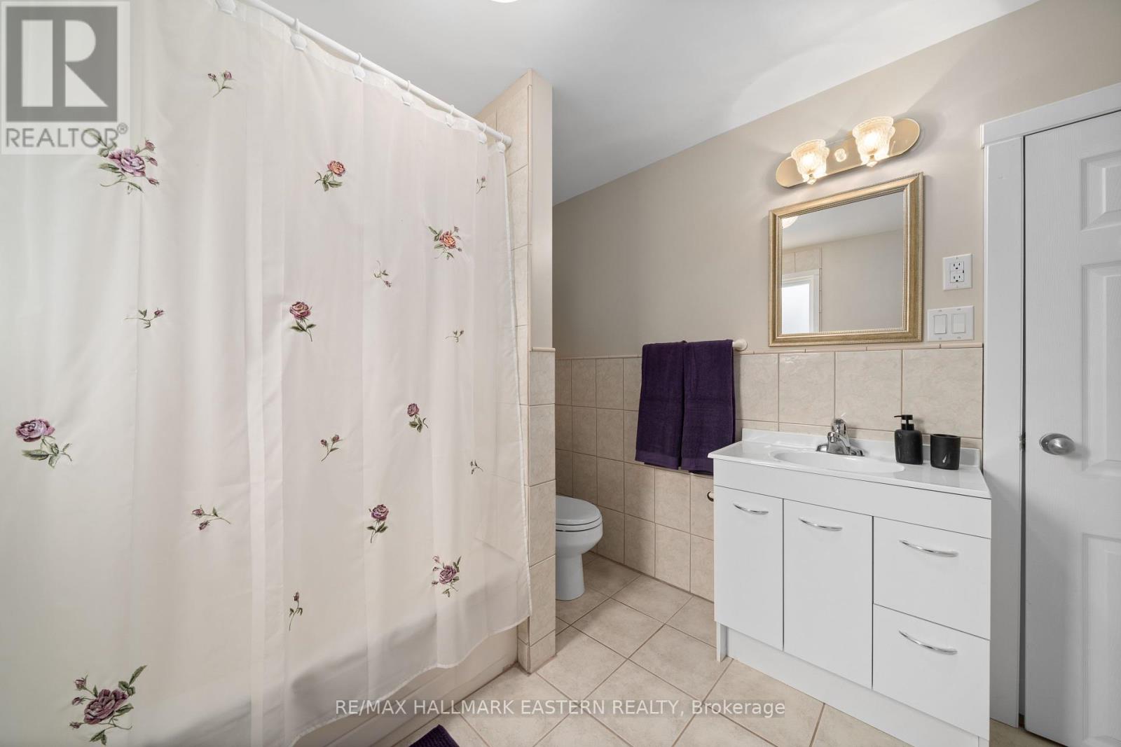 1043 Lakeview Avenue, Selwyn, Ontario  K0L 1H0 - Photo 33 - X12145803