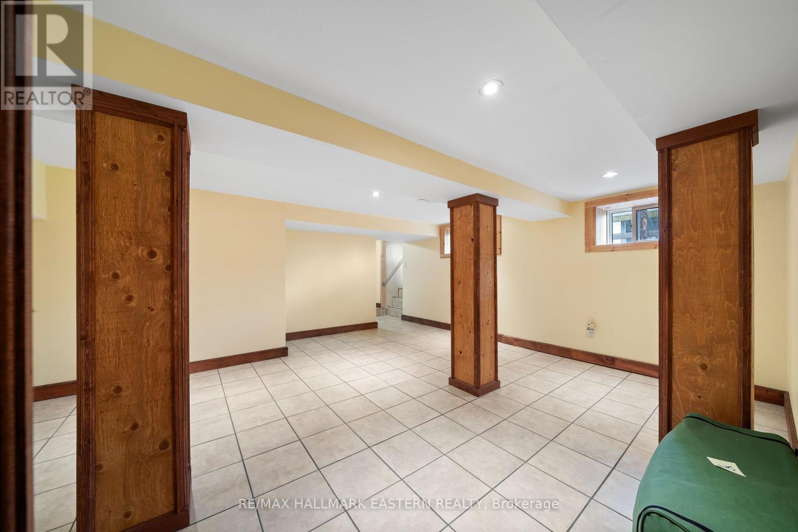 1043 Lakeview Avenue, Selwyn, Ontario  K0L 1H0 - Photo 36 - X12145803