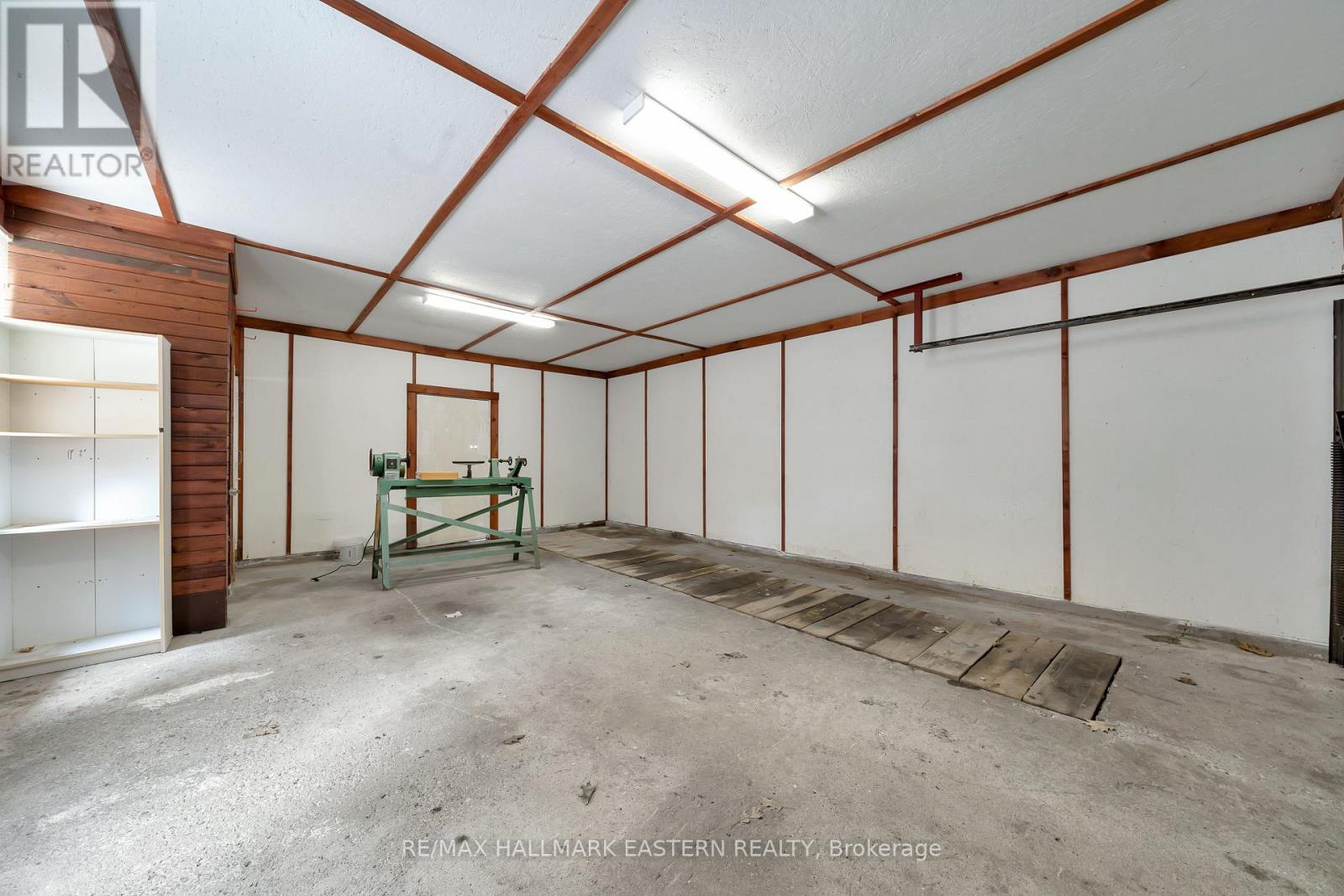 1043 Lakeview Avenue, Selwyn, Ontario  K0L 1H0 - Photo 45 - X12145803