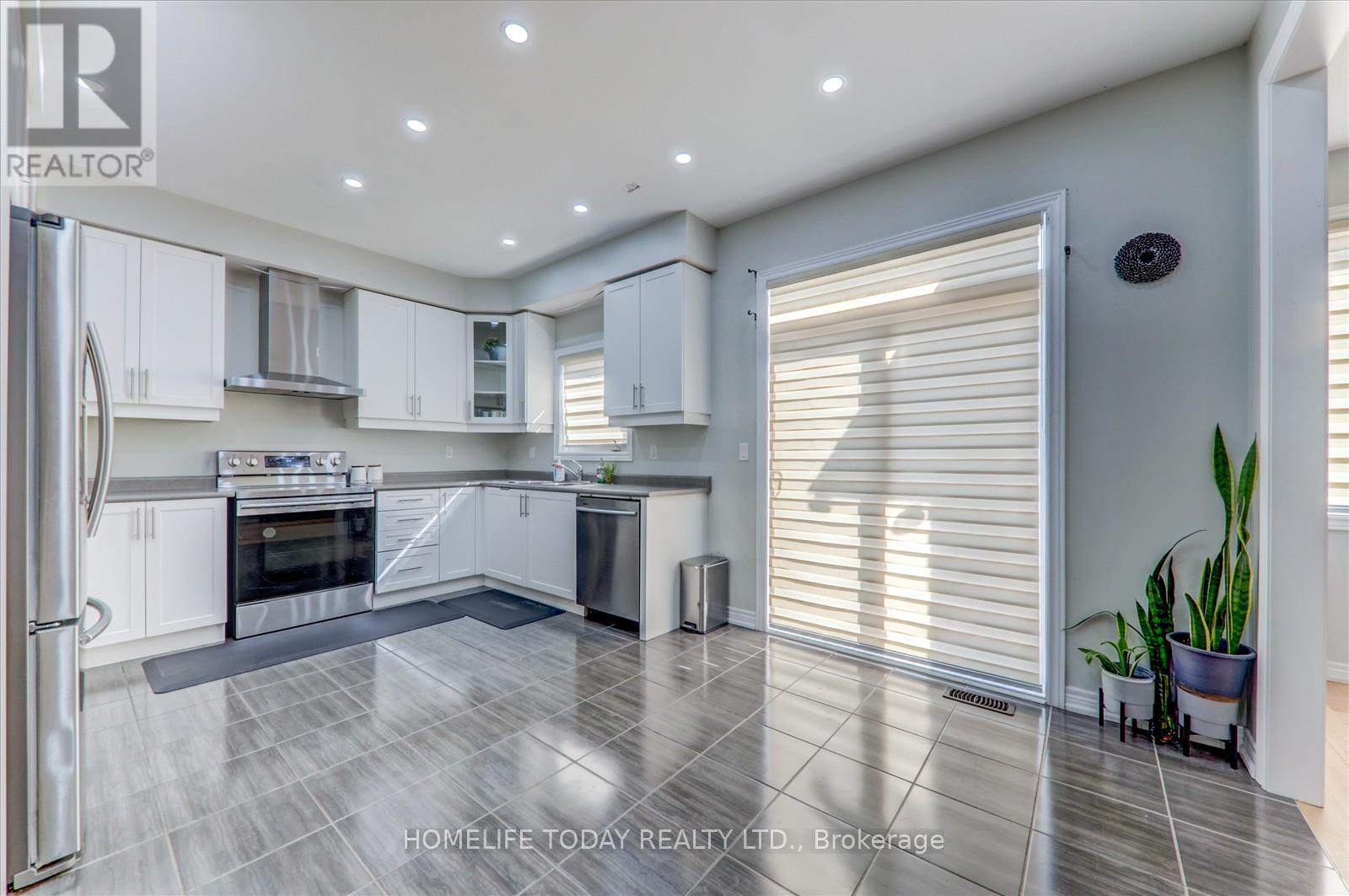 106 Noden Crescent, Clarington (Newcastle), Ontario  L1B 1H3 - Photo 11 - E12145972