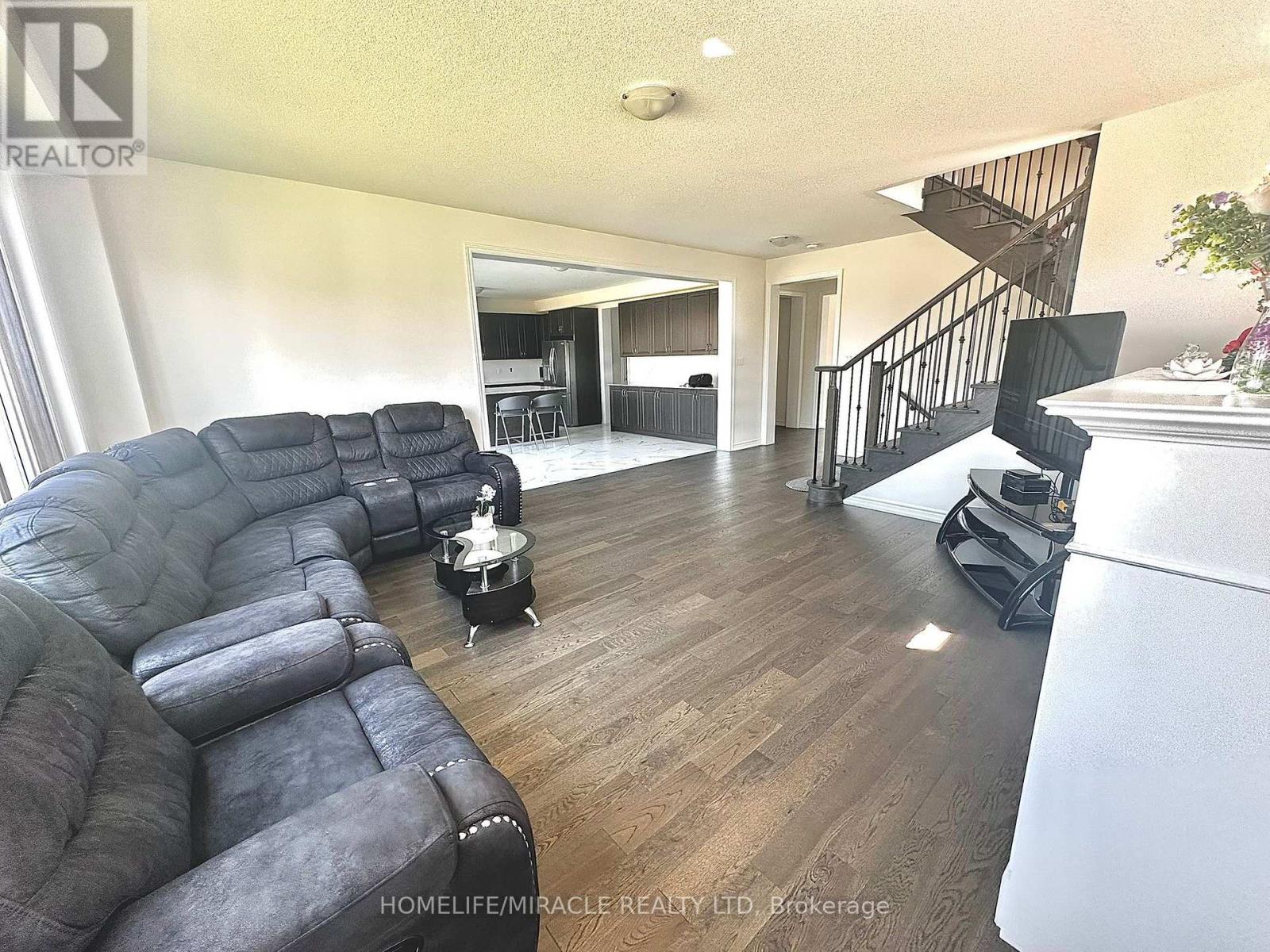 101 Golden Meadows Drive, Otonabee-South Monaghan, Ontario  K9J 0K8 - Photo 20 - X12146093