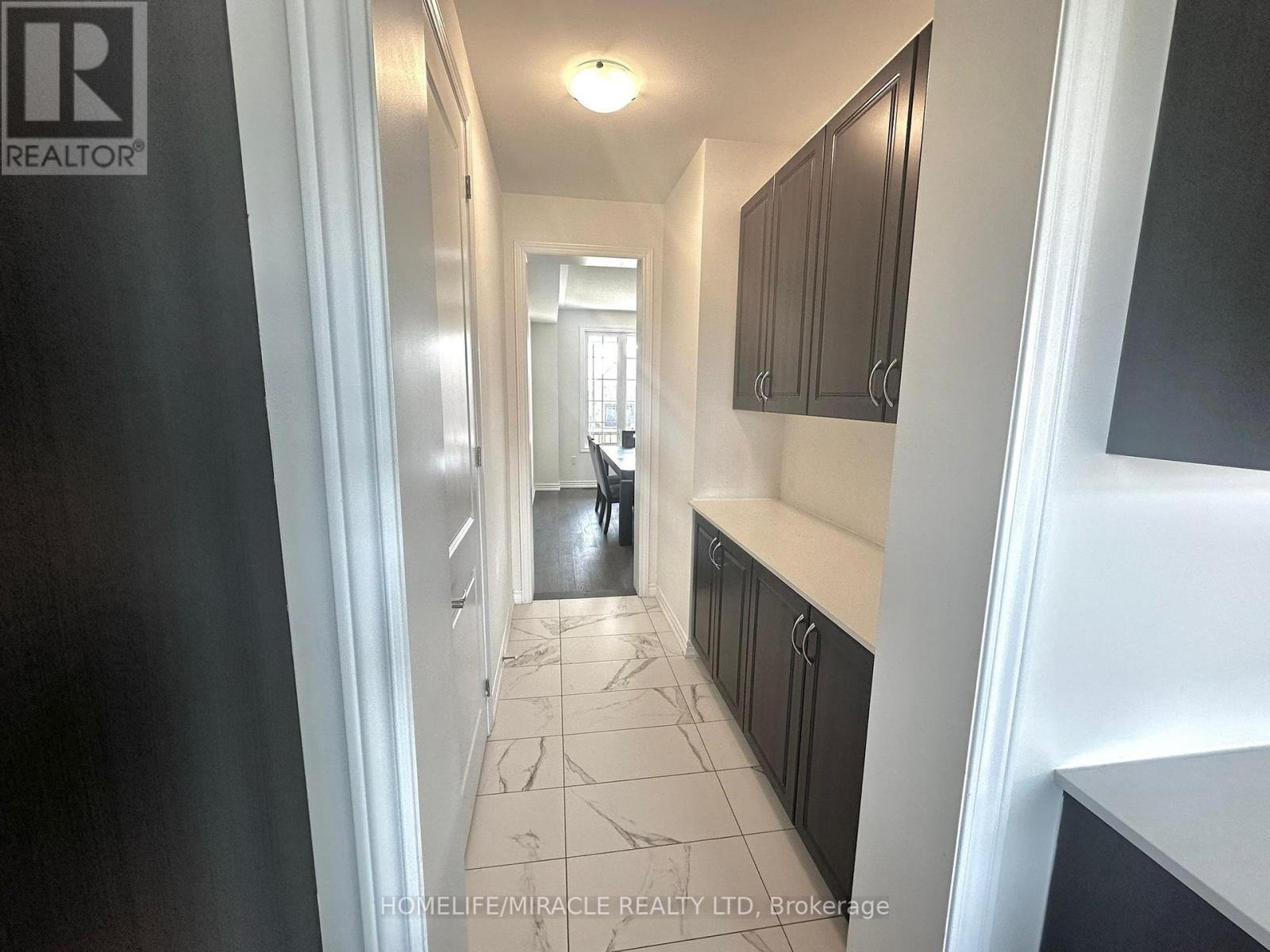 101 Golden Meadows Drive, Otonabee-South Monaghan, Ontario  K9J 0K8 - Photo 5 - X12146093
