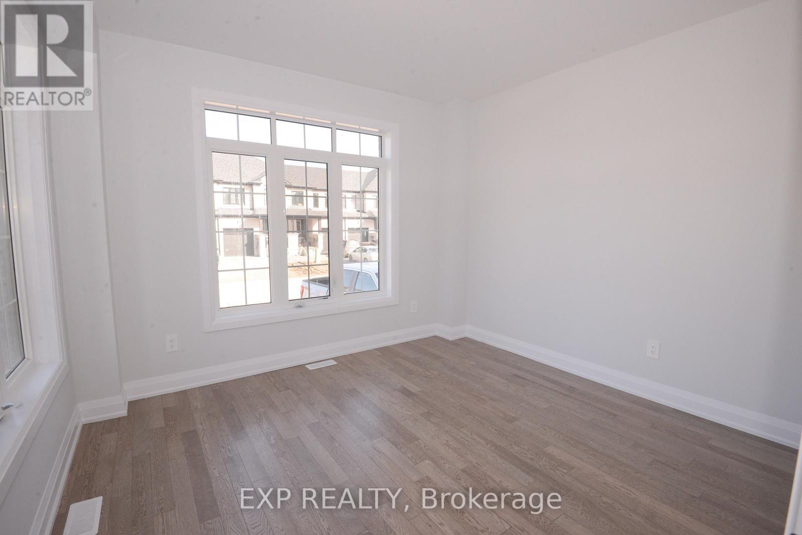 1 Corley Street, Kawartha Lakes (Lindsay), Ontario  K9V 6C2 - Photo 19 - X12146228
