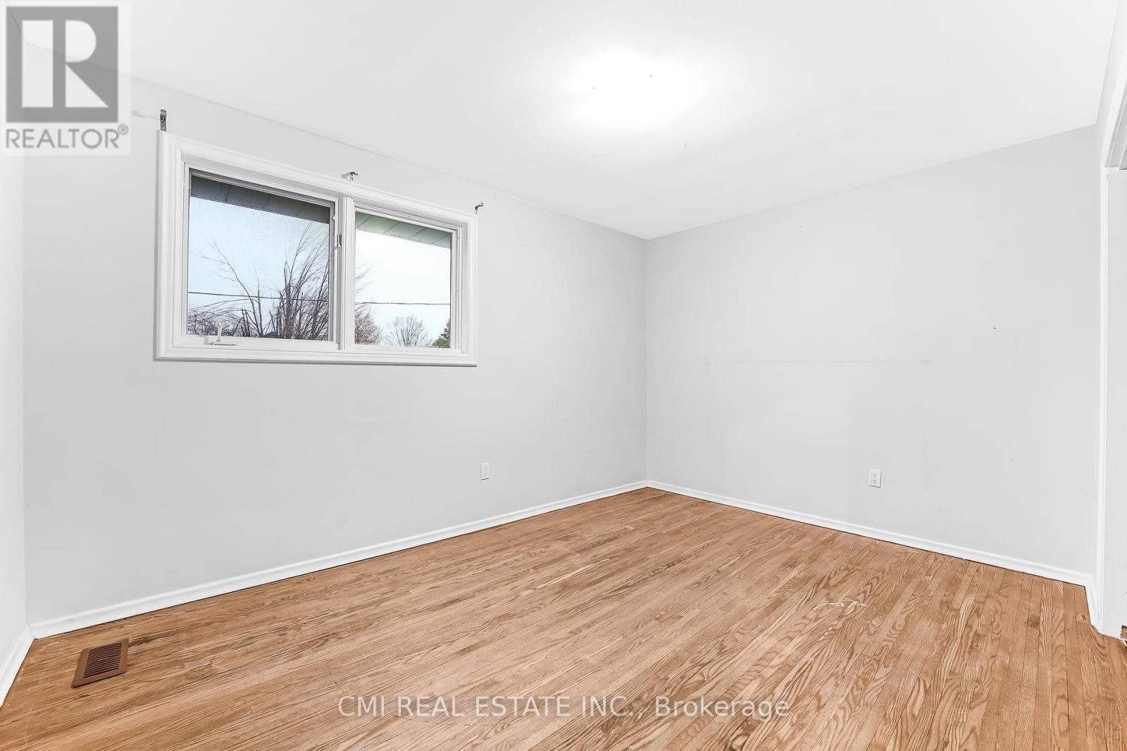 96 Elgin Street, Kawartha Lakes (Lindsay), Ontario  K9V 3W7 - Photo 20 - X12146374