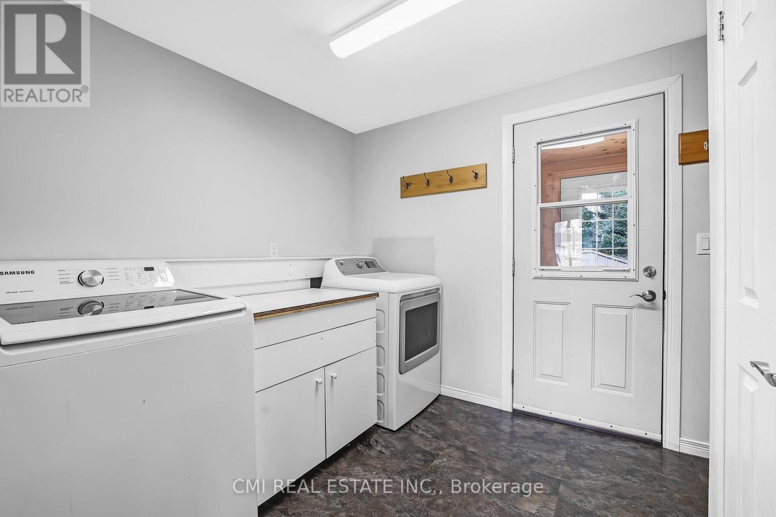 96 Elgin Street, Kawartha Lakes (Lindsay), Ontario  K9V 3W7 - Photo 34 - X12146374