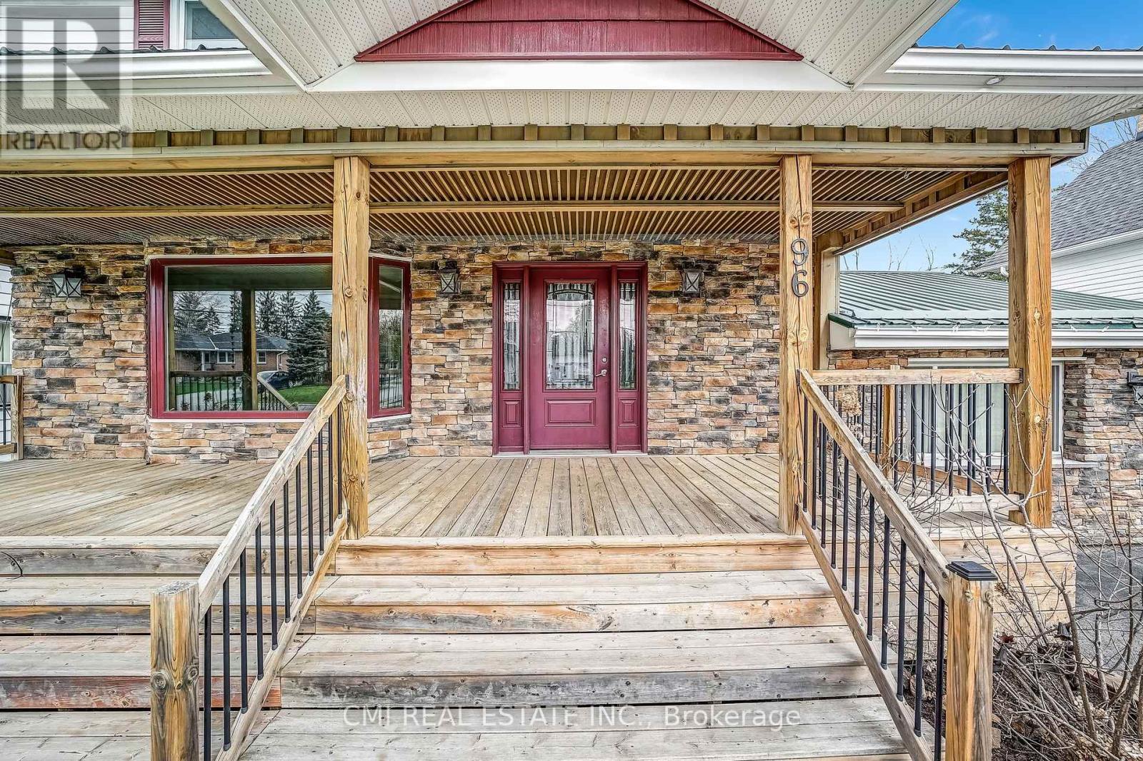 96 Elgin Street, Kawartha Lakes (Lindsay), Ontario  K9V 3W7 - Photo 5 - X12146374