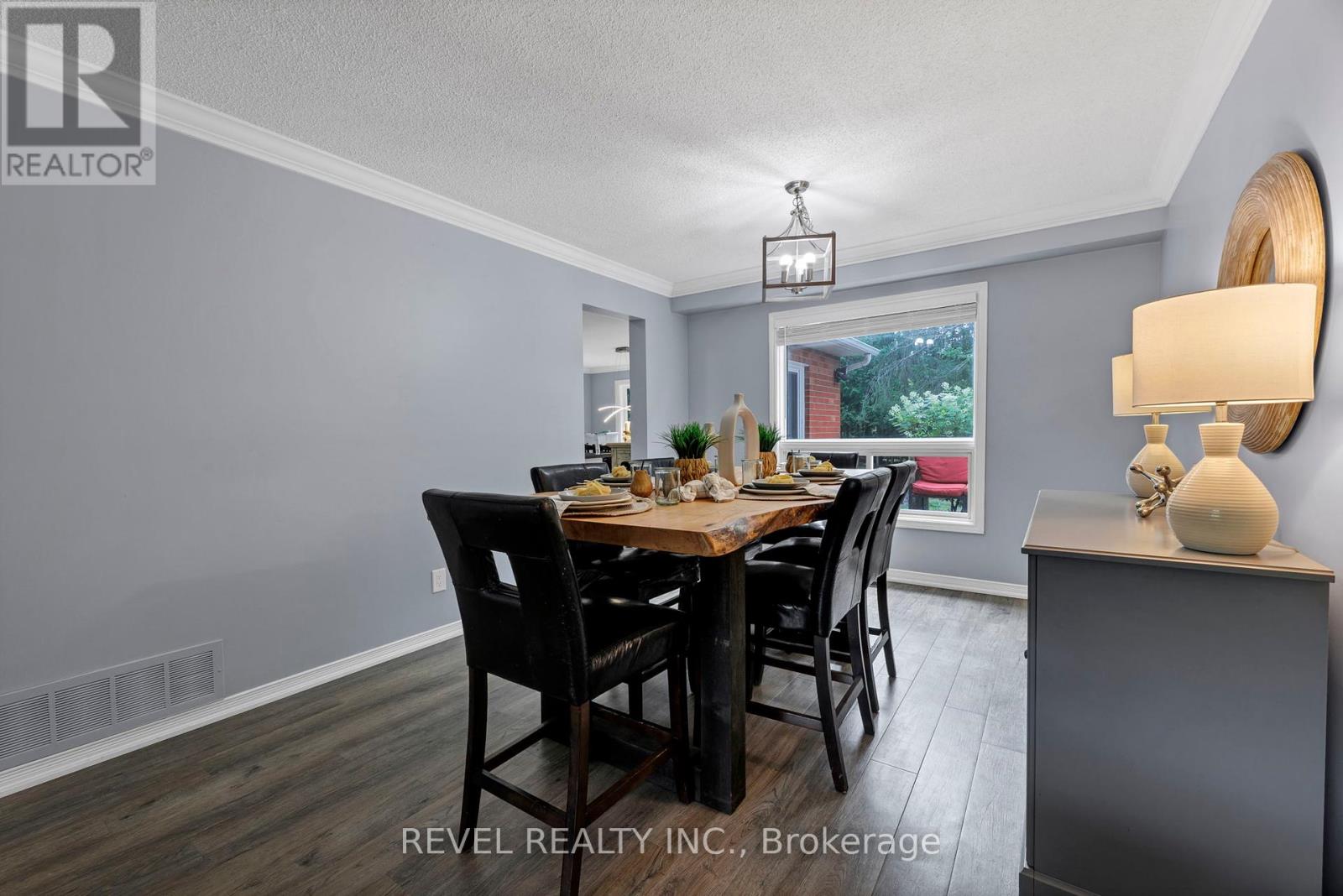 46 Royal Estate Drive, Kawartha Lakes (Pontypool), Ontario  L0A 1K0 - Photo 10 - X12146814