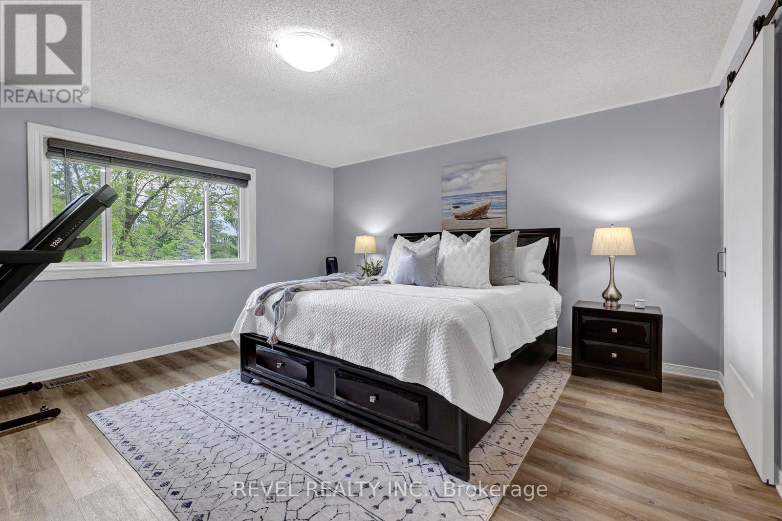 46 Royal Estate Drive, Kawartha Lakes (Pontypool), Ontario  L0A 1K0 - Photo 21 - X12146814
