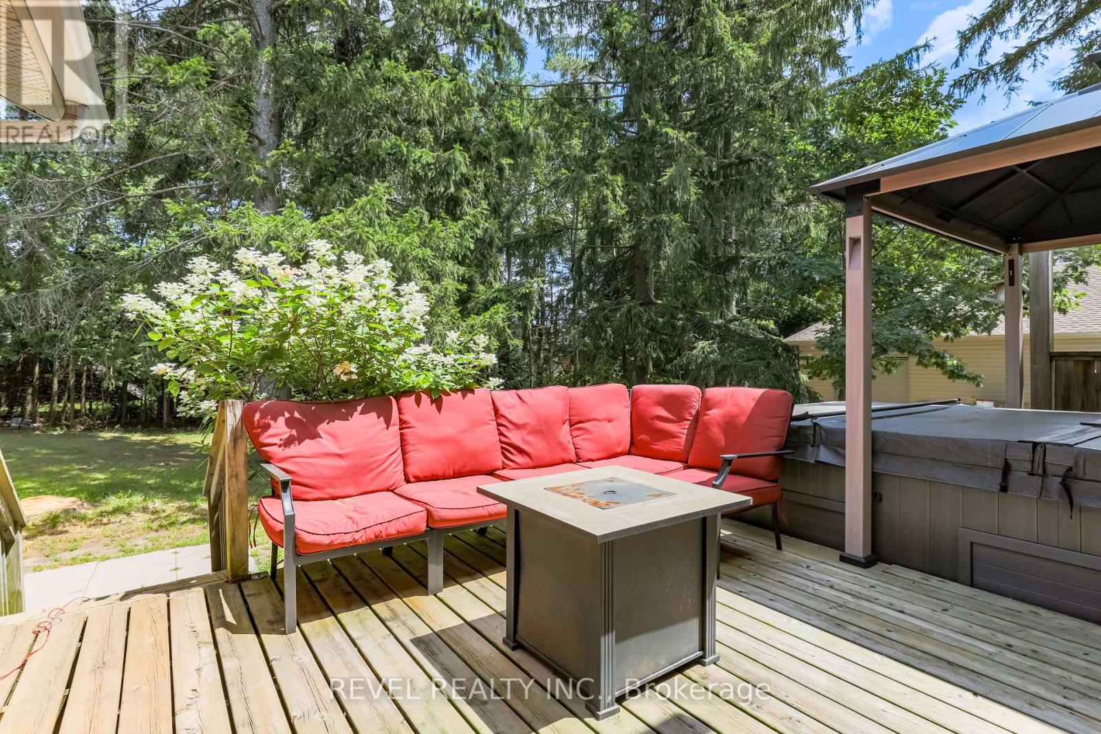 46 Royal Estate Drive, Kawartha Lakes (Pontypool), Ontario  L0A 1K0 - Photo 34 - X12146814