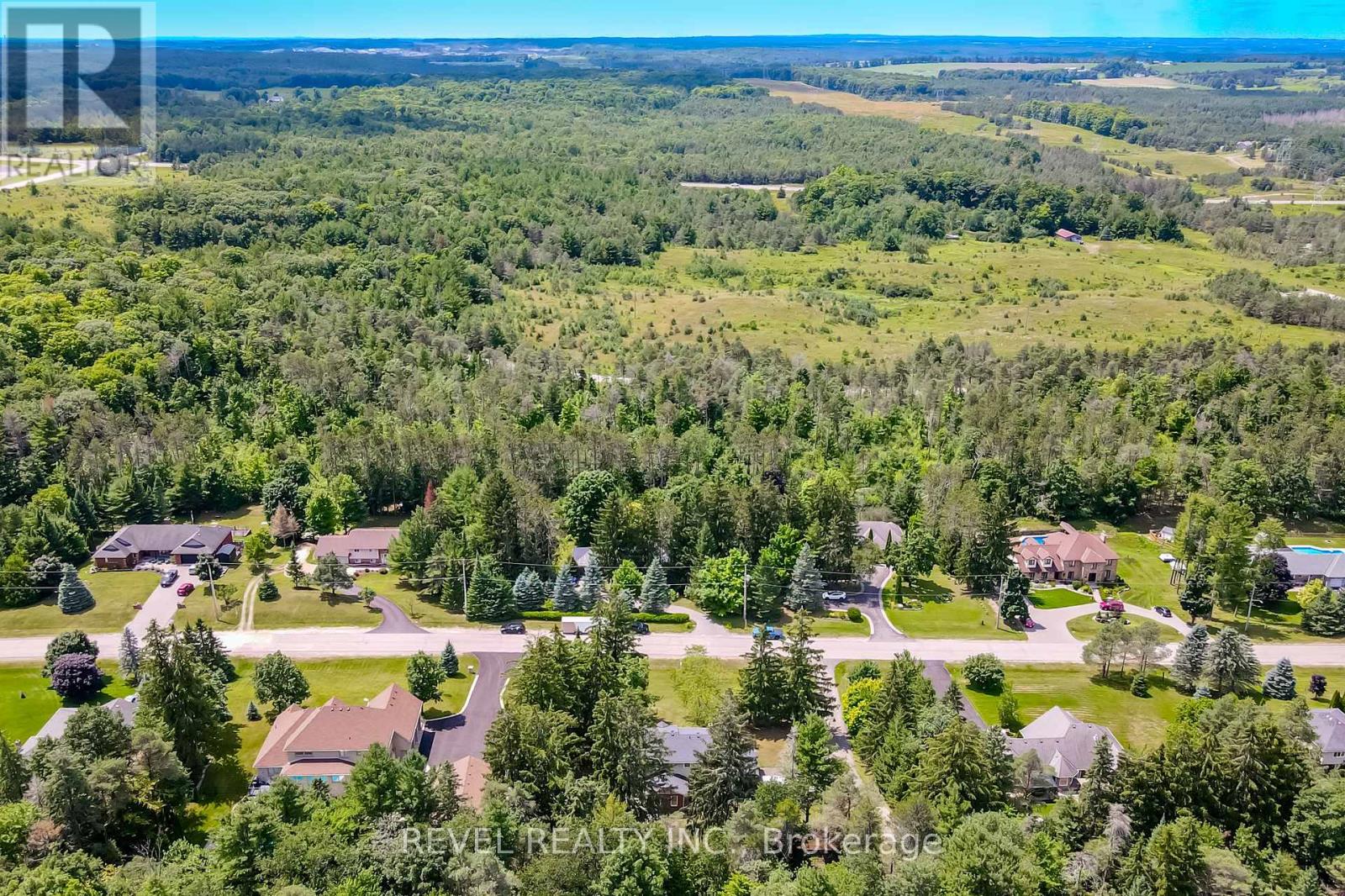 46 Royal Estate Drive, Kawartha Lakes (Pontypool), Ontario  L0A 1K0 - Photo 41 - X12146814