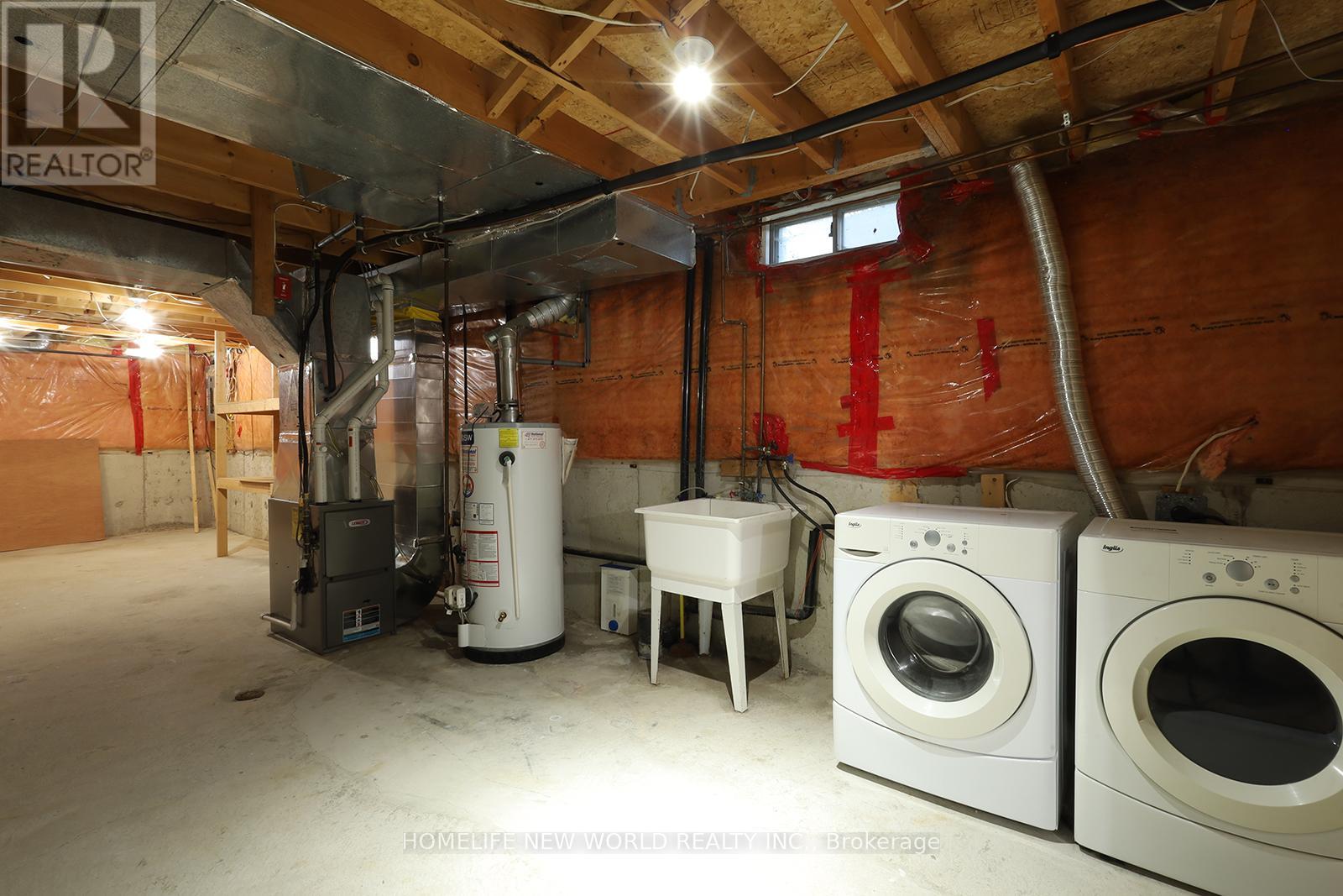 208 Elgin Street, Kawartha Lakes (Lindsay), Ontario  K9V 6B1 - Photo 34 - X12146686