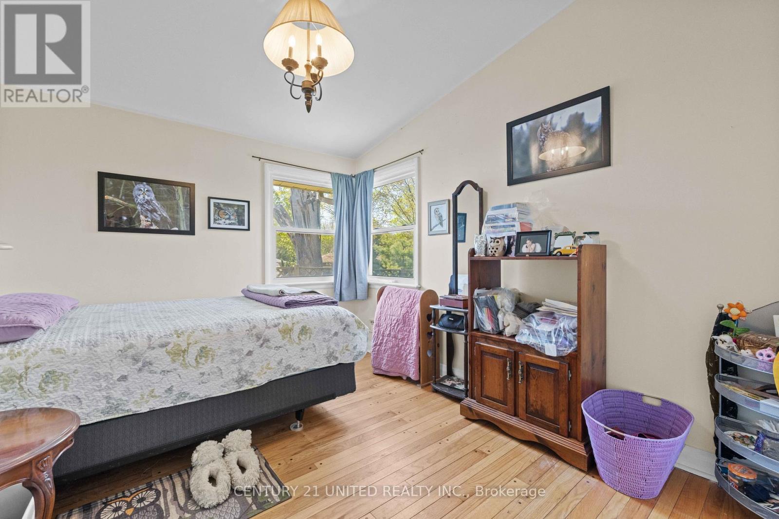 762 Weller Street, Peterborough Central (Old West End), Ontario  K9J 4X5 - Photo 15 - X12147044