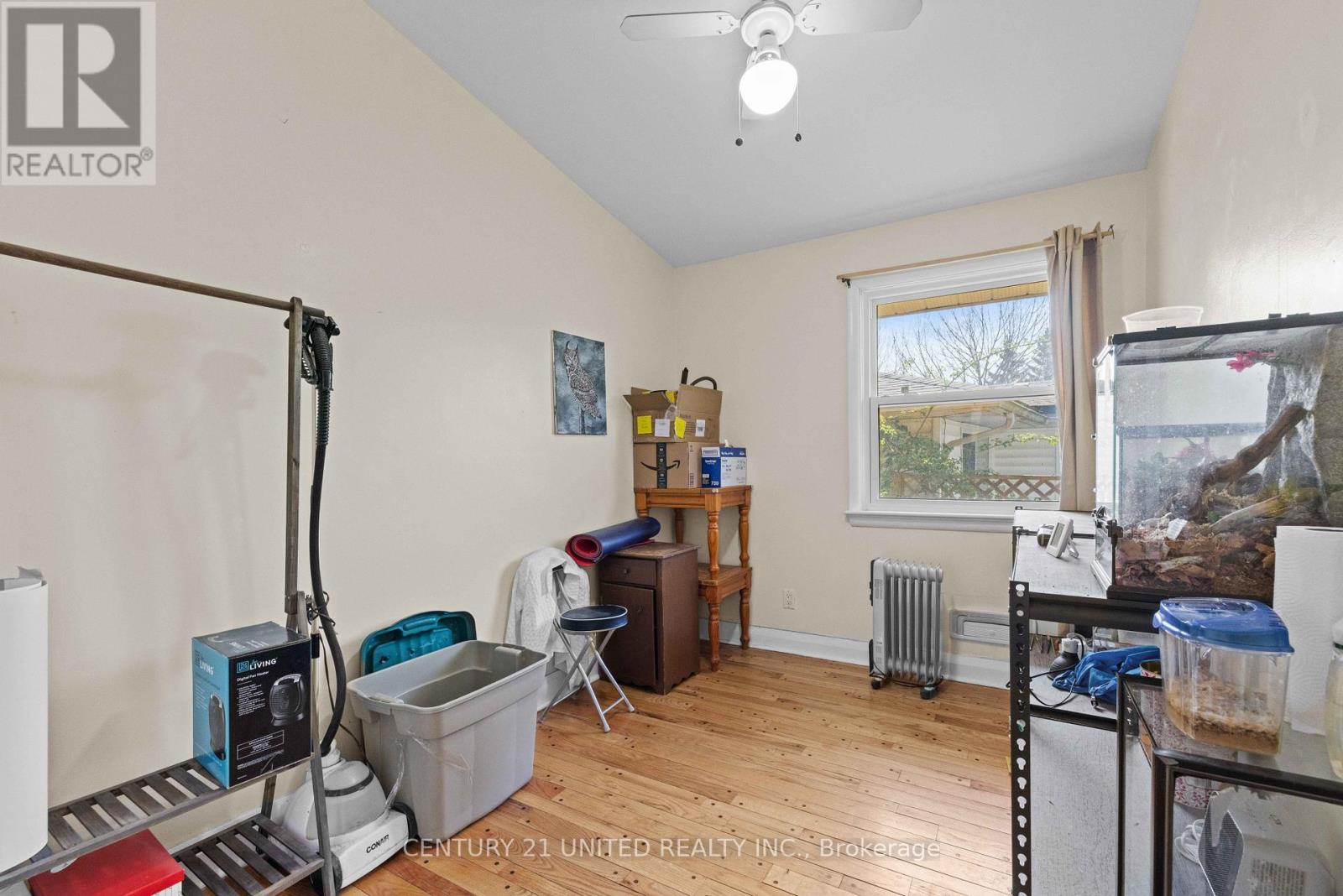762 Weller Street, Peterborough Central (Old West End), Ontario  K9J 4X5 - Photo 16 - X12147044
