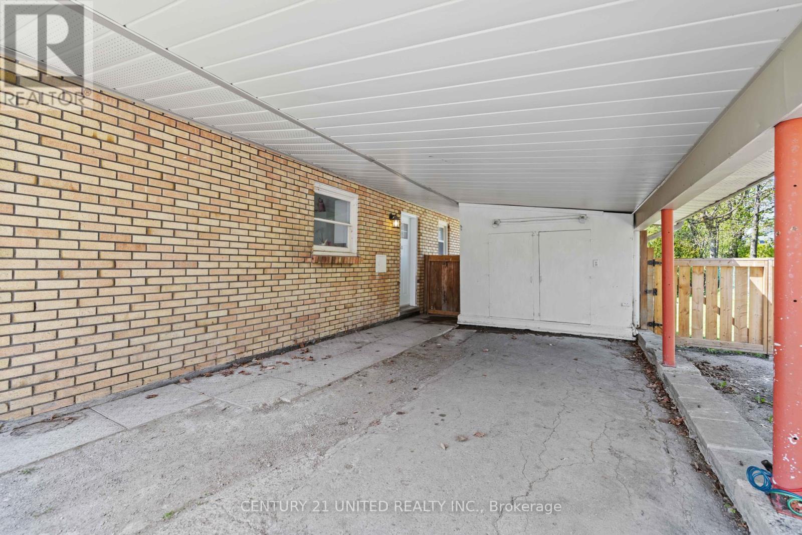 762 Weller Street, Peterborough Central (Old West End), Ontario  K9J 4X5 - Photo 17 - X12147044