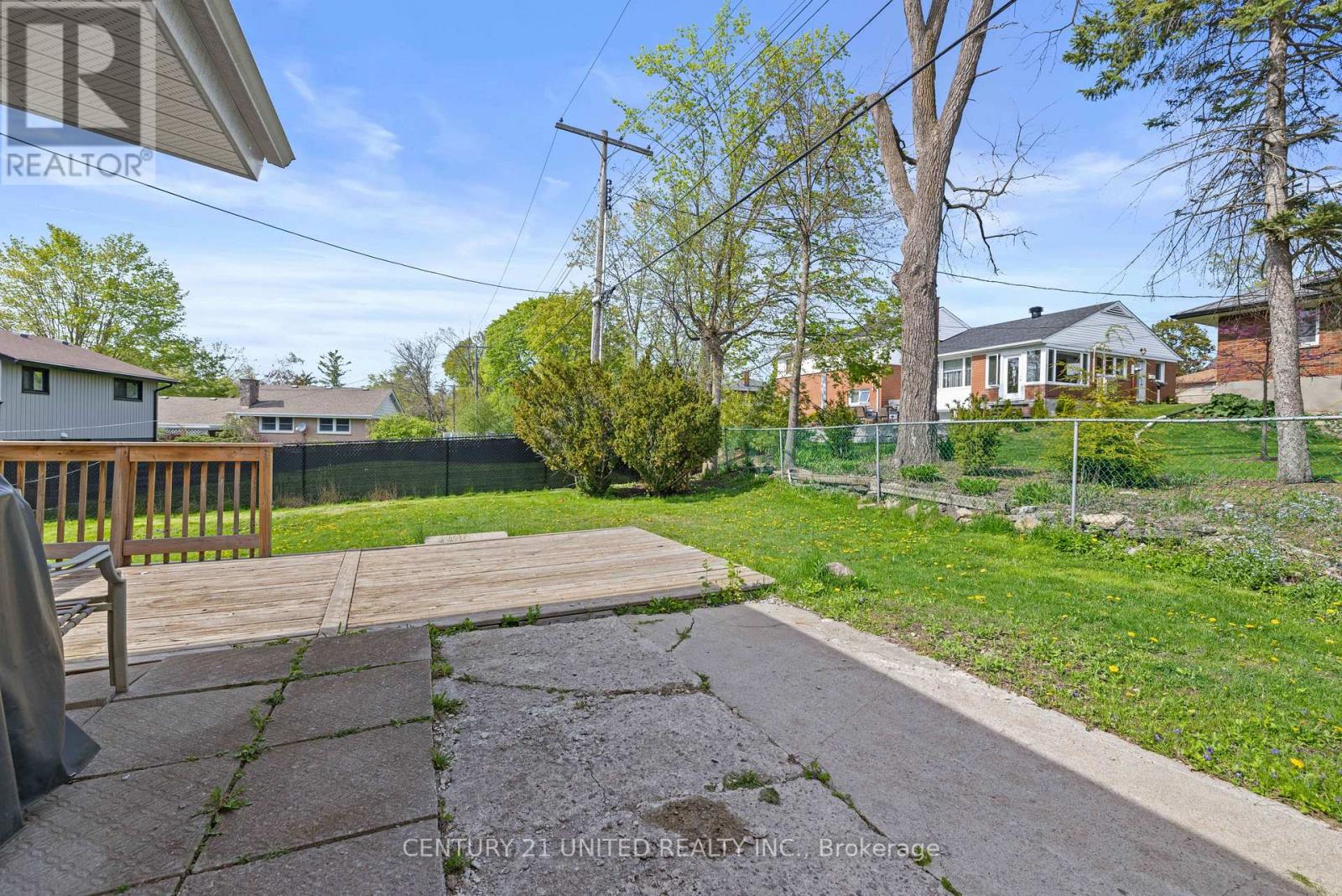 762 Weller Street, Peterborough Central (Old West End), Ontario  K9J 4X5 - Photo 28 - X12147044
