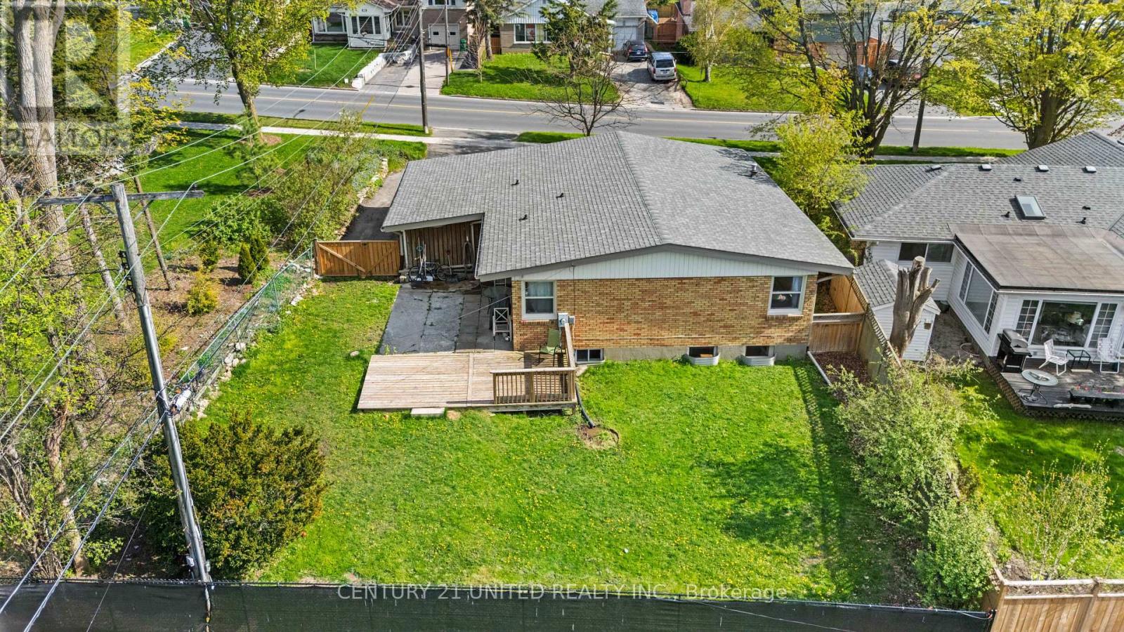 762 Weller Street, Peterborough Central (Old West End), Ontario  K9J 4X5 - Photo 31 - X12147044