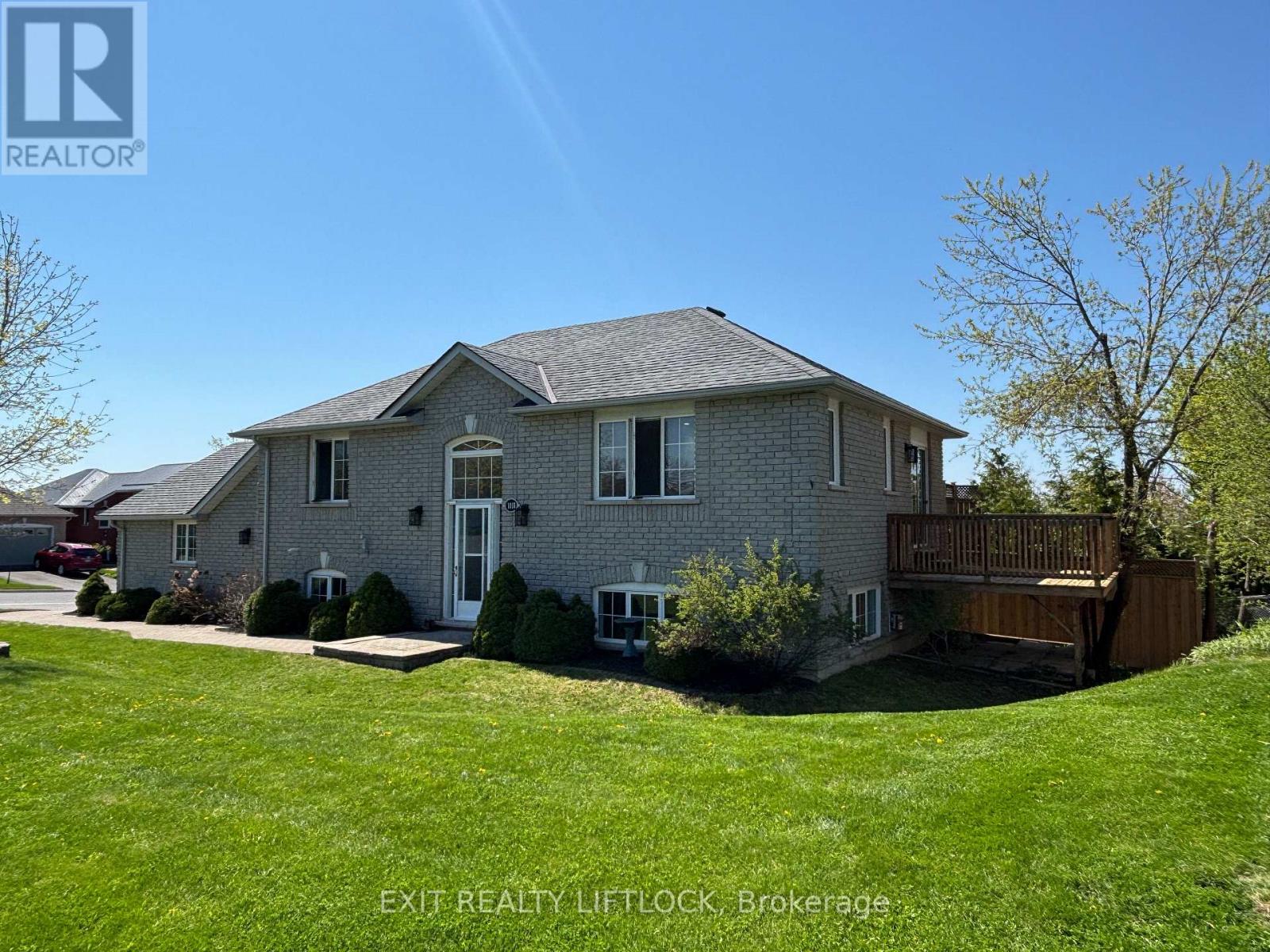 1018 Baker Street, Peterborough North (North), Ontario  K9H 7P8 - Photo 1 - X12147159