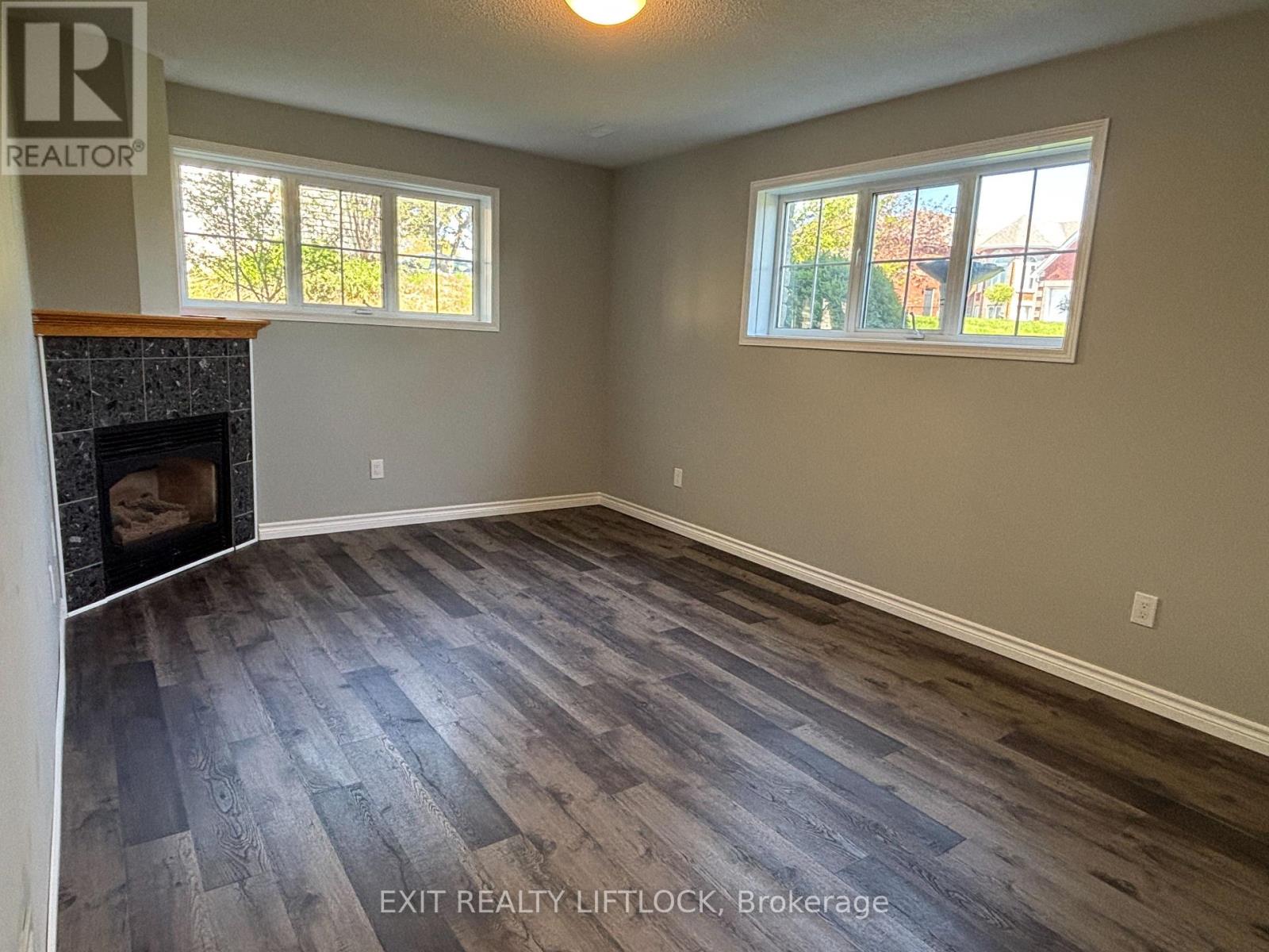 1018 Baker Street, Peterborough North (North), Ontario  K9H 7P8 - Photo 17 - X12147159