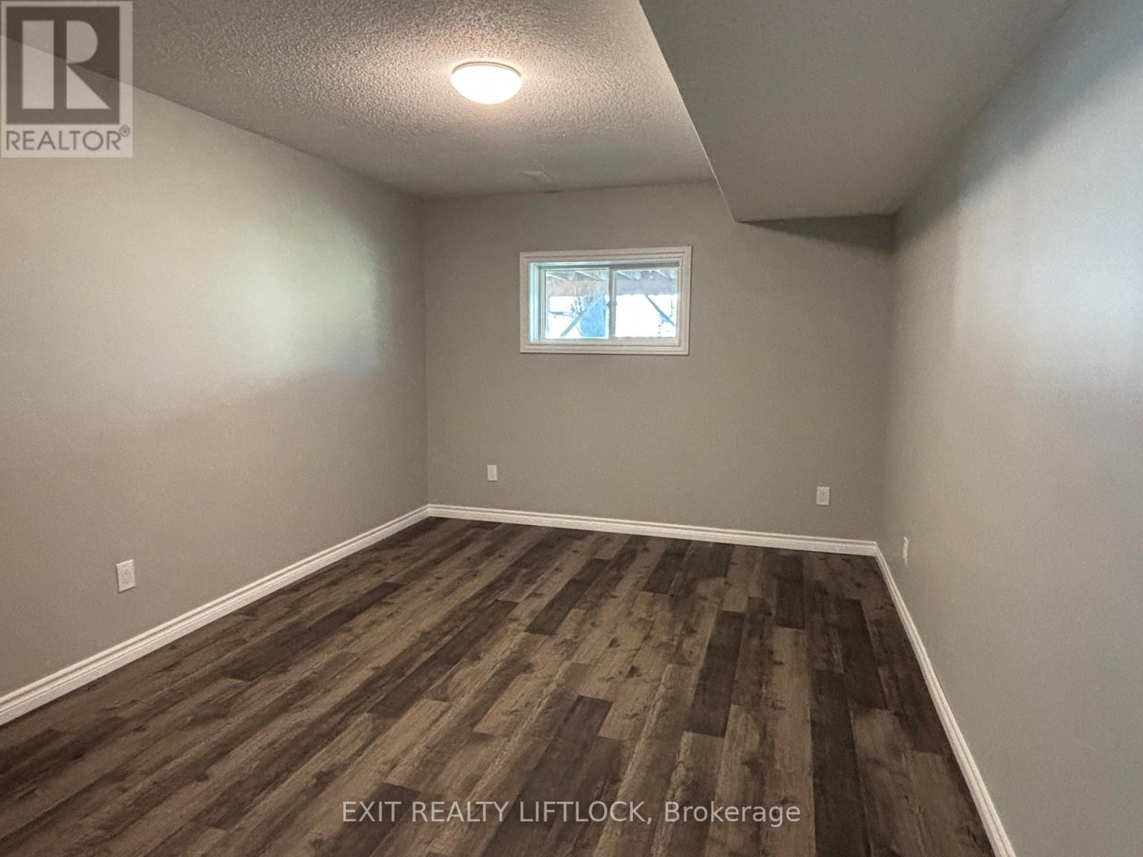 1018 Baker Street, Peterborough North (North), Ontario  K9H 7P8 - Photo 21 - X12147159