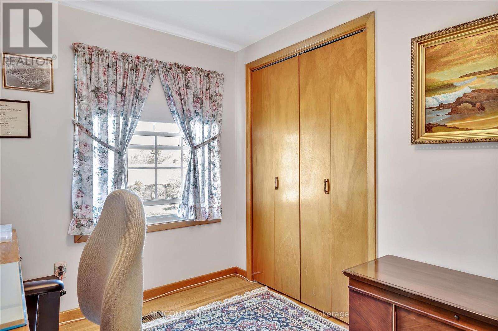 1381 Heather Lane, Peterborough West (North), Ontario  K9J 7N1 - Photo 35 - X12147328