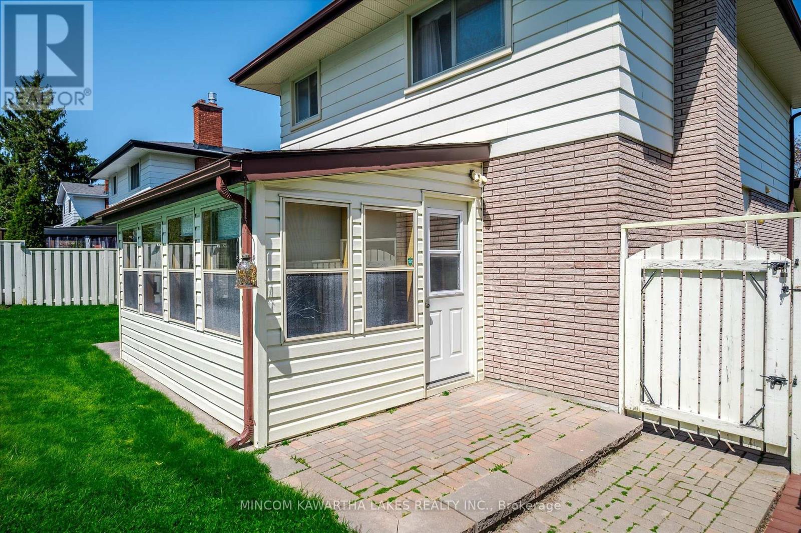 1381 Heather Lane, Peterborough West (North), Ontario  K9J 7N1 - Photo 40 - X12147328