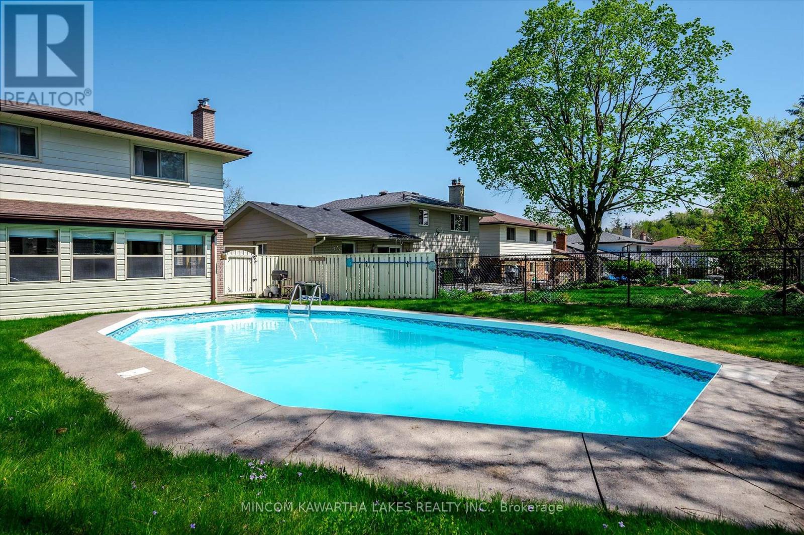 1381 Heather Lane, Peterborough West (North), Ontario  K9J 7N1 - Photo 43 - X12147328