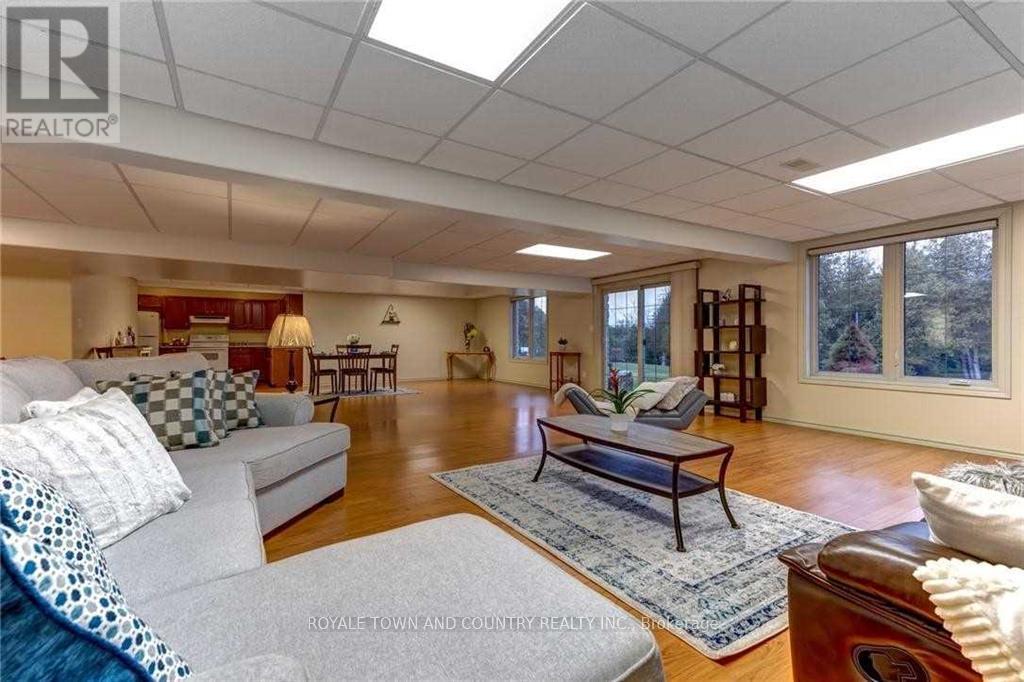 1308 River Road, Kawartha Lakes, Ontario  K9V 4R4 - Photo 37 - X12147677