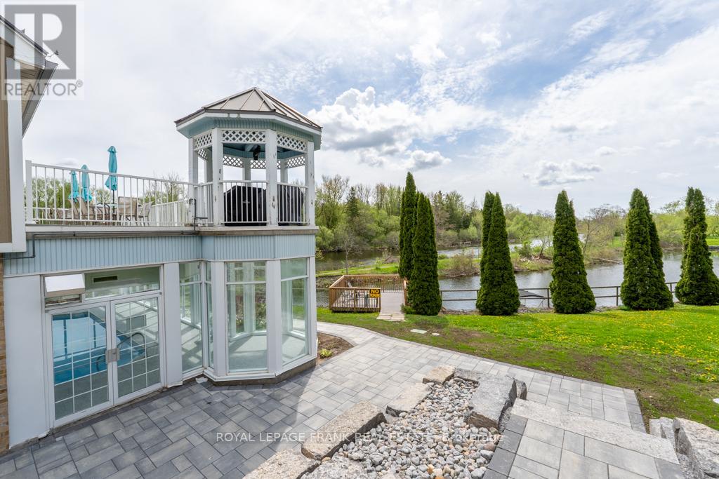 9 Eglington Street, Kawartha Lakes (Lindsay), Ontario  K9V 6K6 - Photo 35 - X12147941