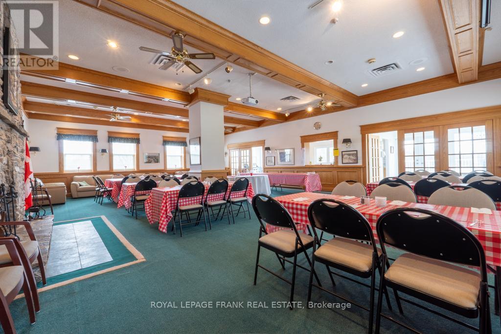 9 Eglington Street, Kawartha Lakes (Lindsay), Ontario  K9V 6K6 - Photo 38 - X12147941