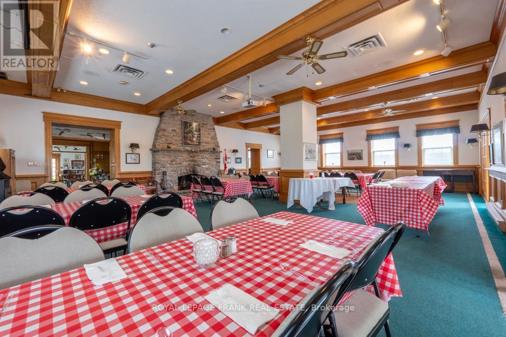9 Eglington Street, Kawartha Lakes (Lindsay), Ontario  K9V 6K6 - Photo 40 - X12147941