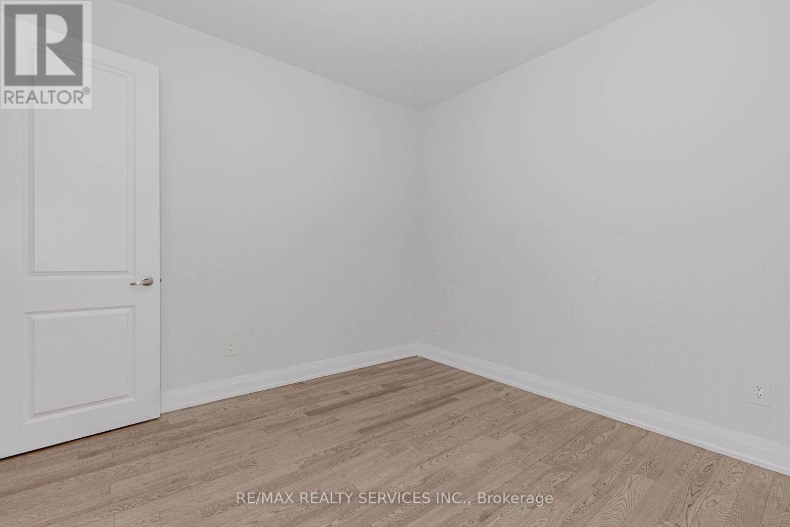 141 St Joseph Road, Kawartha Lakes (Lindsay), Ontario  K9V 0R8 - Photo 12 - X12147675