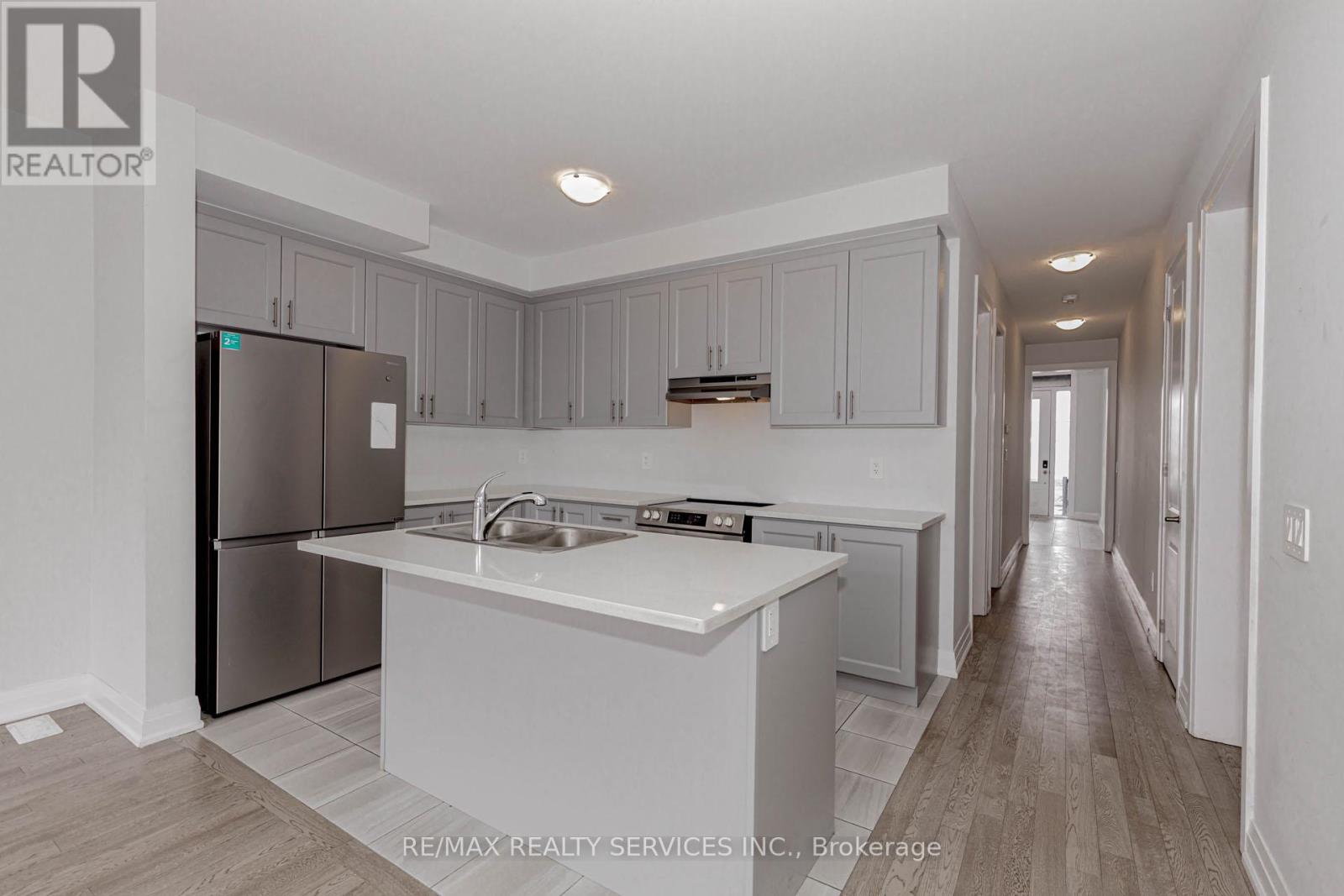 141 St Joseph Road, Kawartha Lakes (Lindsay), Ontario  K9V 0R8 - Photo 20 - X12147675
