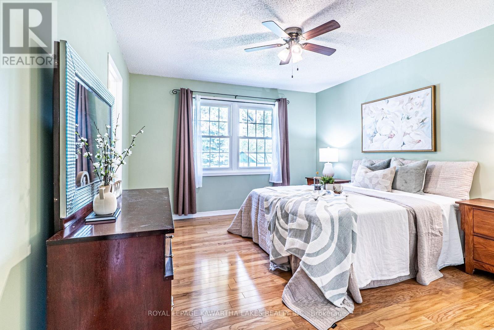 83 Lori Boulevard, Kawartha Lakes (Lindsay), Ontario  K9V 6V7 - Photo 10 - X12147974