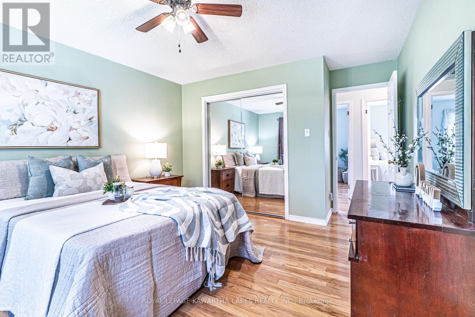 83 Lori Boulevard, Kawartha Lakes (Lindsay), Ontario  K9V 6V7 - Photo 11 - X12147974