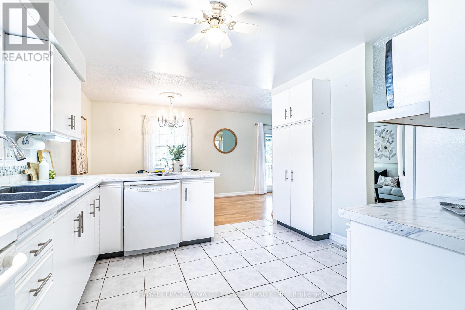 83 Lori Boulevard, Kawartha Lakes (Lindsay), Ontario  K9V 6V7 - Photo 24 - X12147974