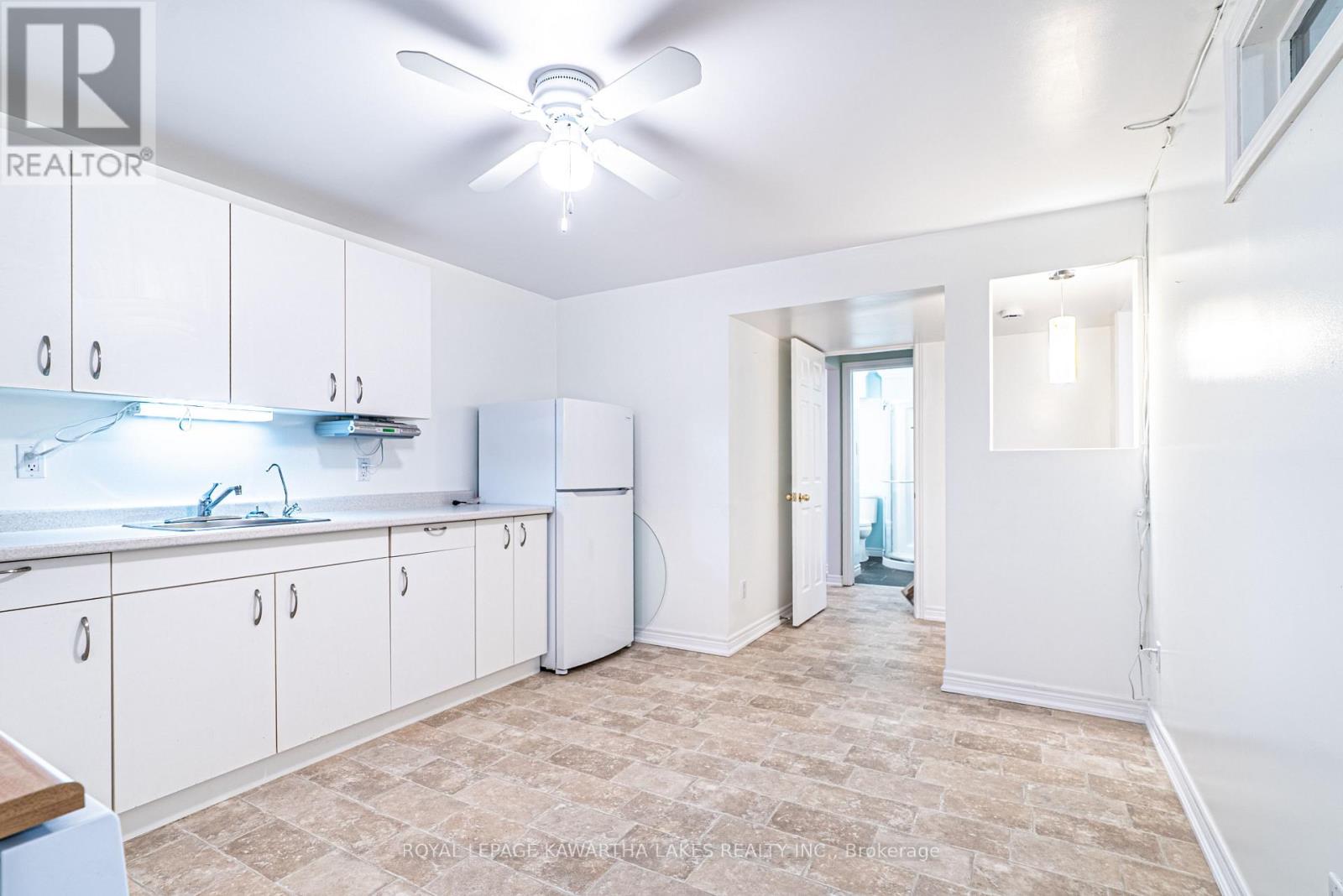 83 Lori Boulevard, Kawartha Lakes (Lindsay), Ontario  K9V 6V7 - Photo 30 - X12147974