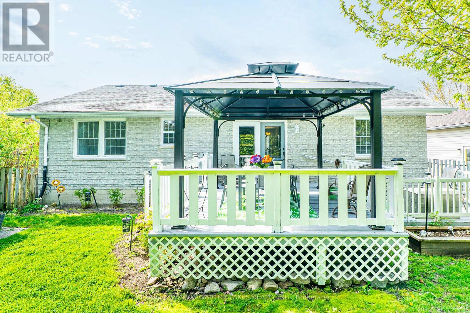 83 Lori Boulevard, Kawartha Lakes (Lindsay), Ontario  K9V 6V7 - Photo 37 - X12147974