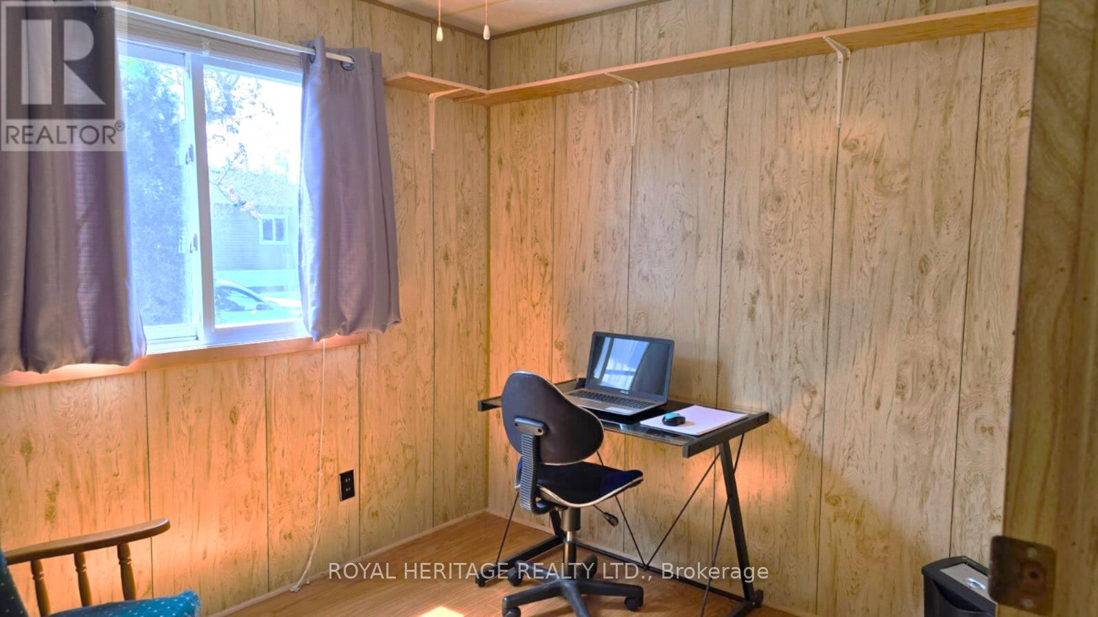 19 Park Street, Kawartha Lakes (Fenelon), Ontario  K9V 4R1 - Photo 22 - X12148165