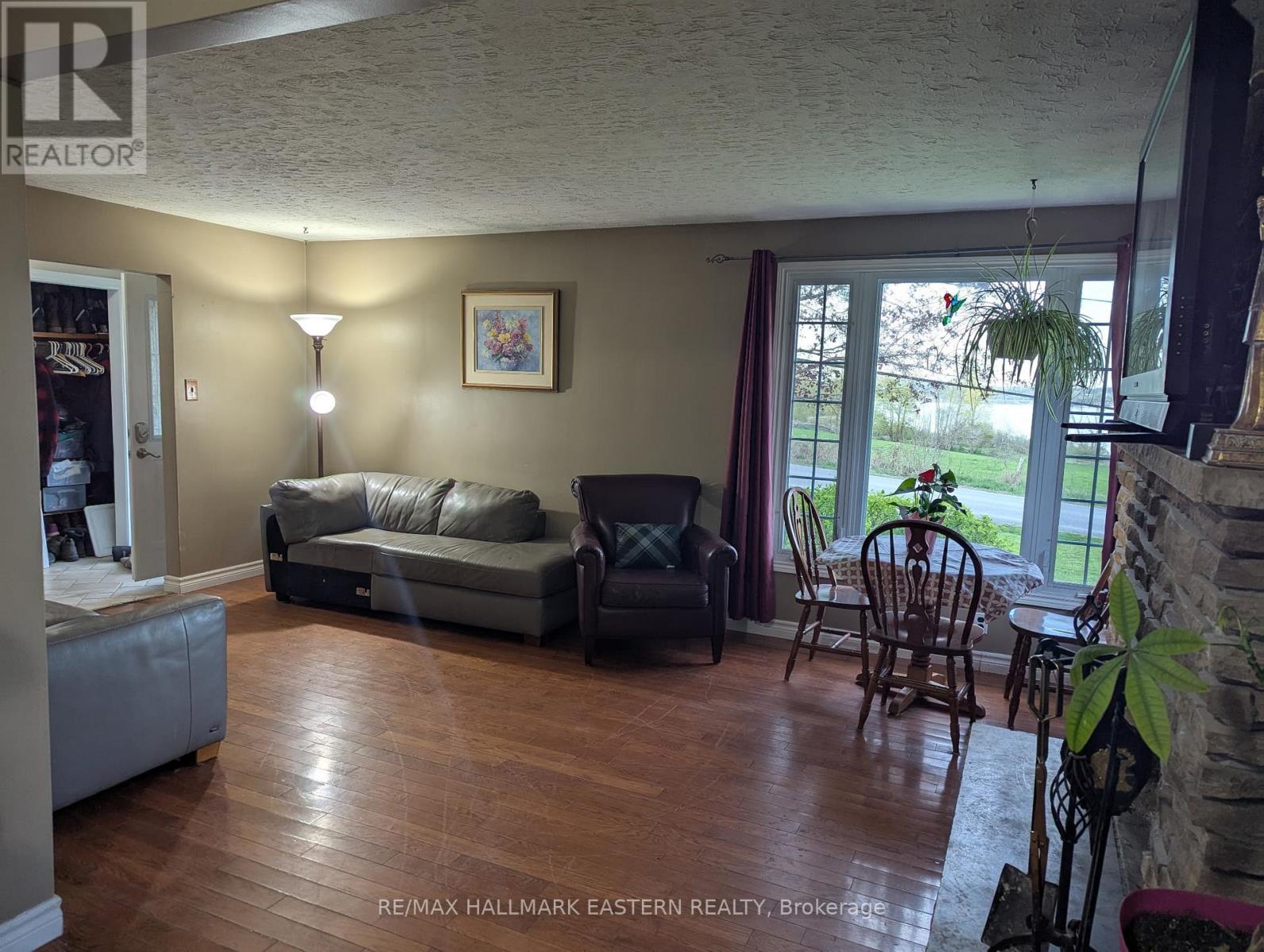352 Peregrine Road, Selwyn, Ontario  K9J 6X2 - Photo 10 - X12148222