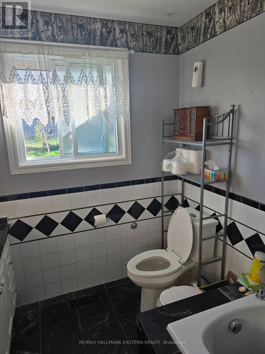 352 Peregrine Road, Selwyn, Ontario  K9J 6X2 - Photo 12 - X12148222