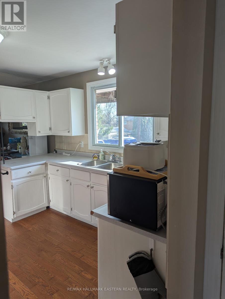 352 Peregrine Road, Selwyn, Ontario  K9J 6X2 - Photo 4 - X12148222
