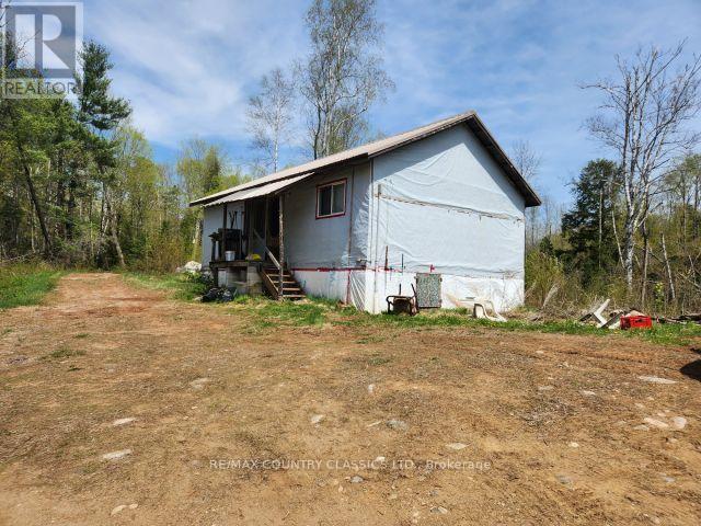 2910 Weslemkoon Lake Road, Tudor & Cashel, Ontario  K0L 1W0 - Photo 9 - X12148524