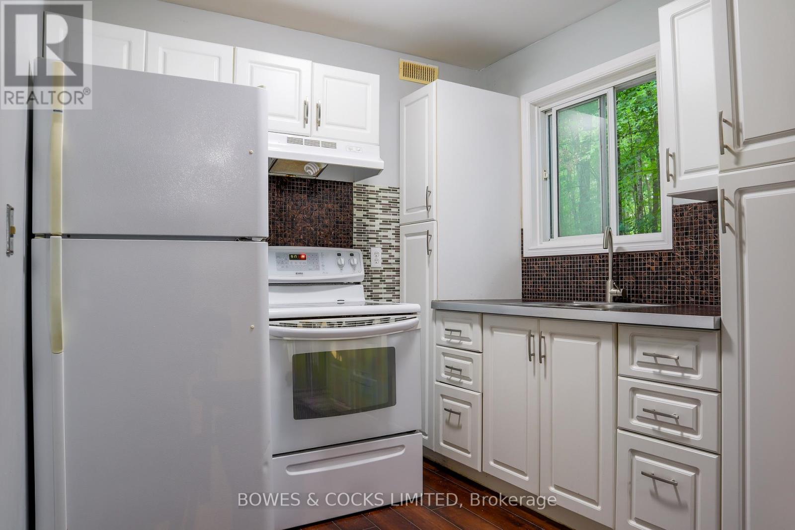 2276 County Road 620, North Kawartha, Ontario  K0L 1A0 - Photo 7 - X12149814